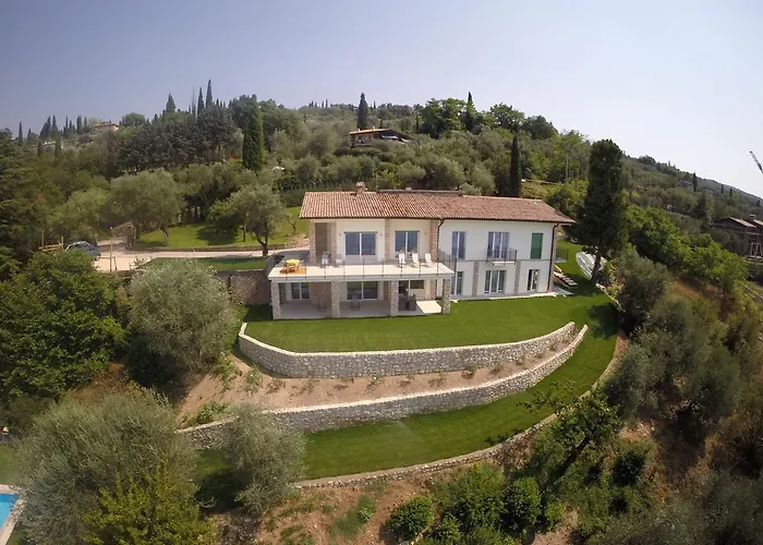 Paola Apartment Torri Del Benaco