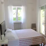 Paola * Torri Del Benaco