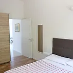 Apartament Paola *