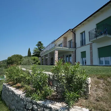 Paola Appartement *